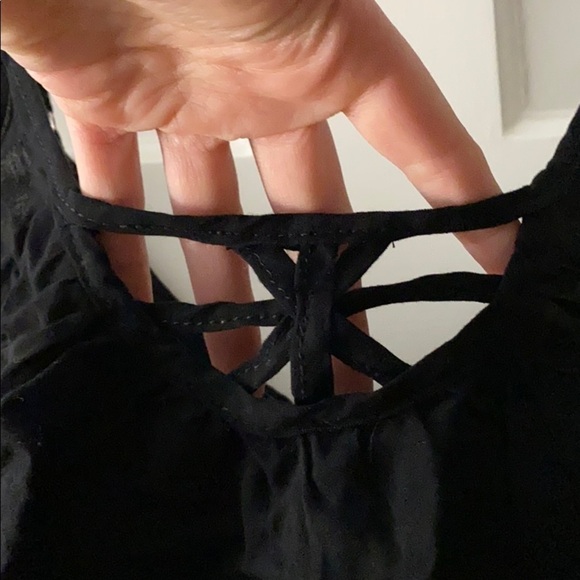 Brand new LF flowy crop top size 8 womans - Picture 2 of 5